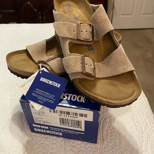 Birkenstock Arizona Womens size 9-9.5